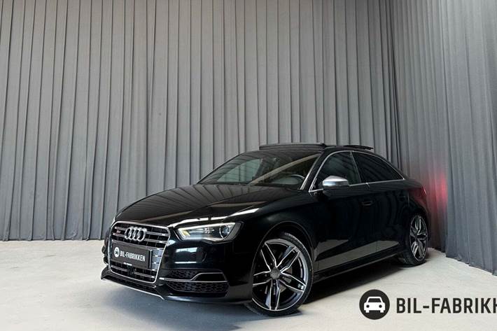 Grå Audi S3 fra 2015
