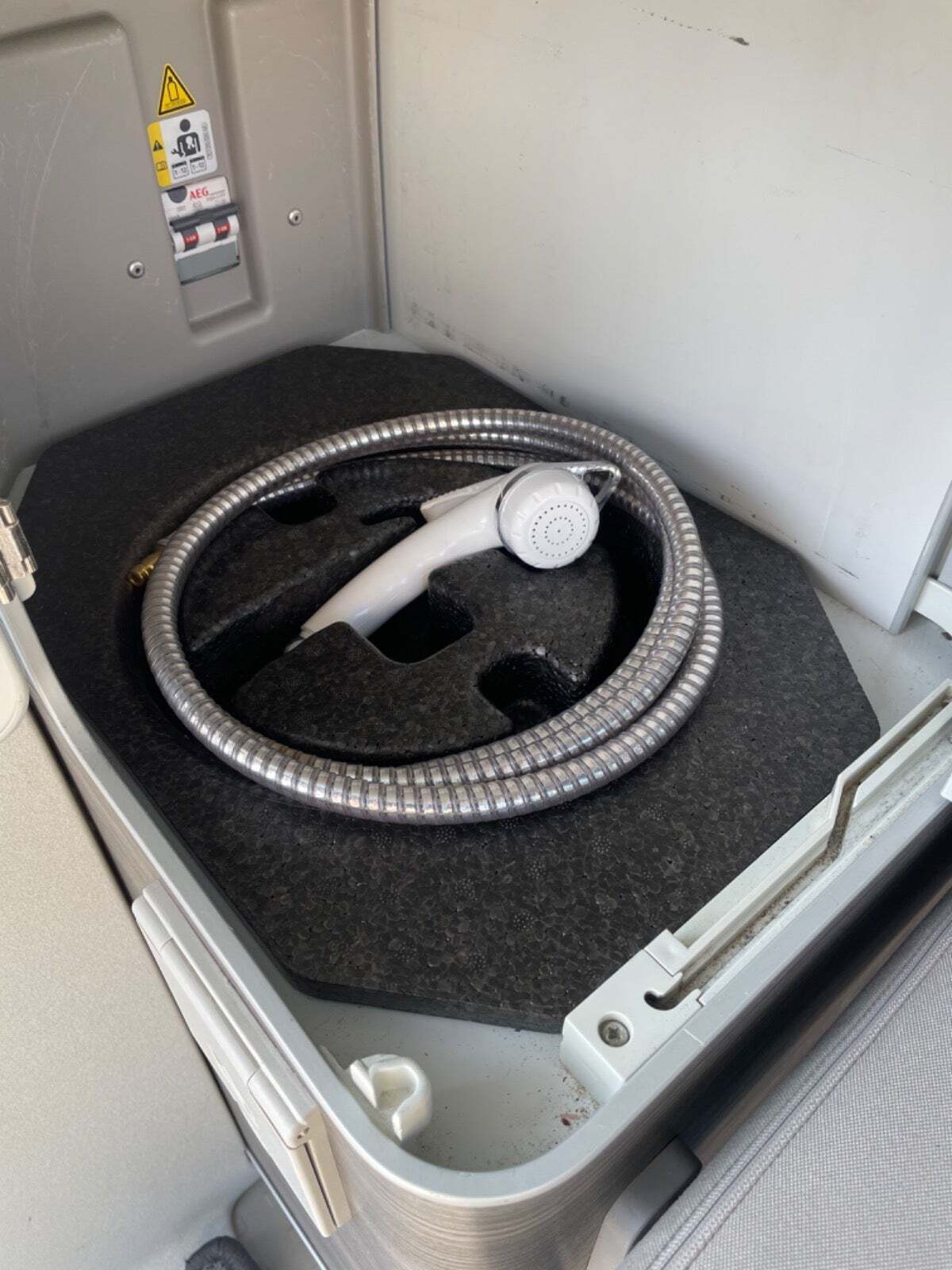 Grå VW California fra 2018