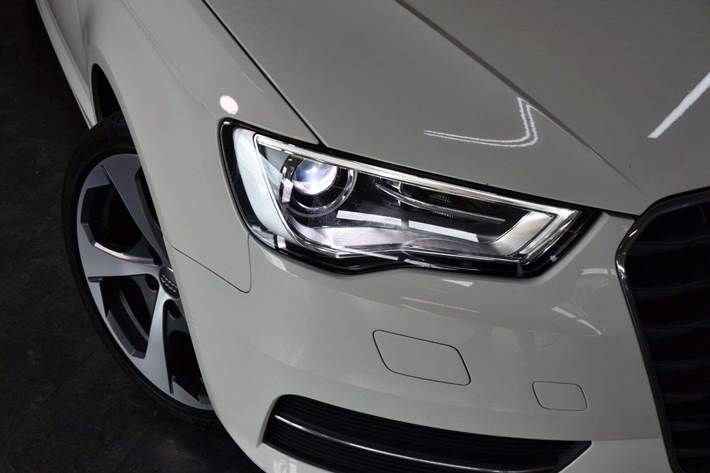 Grå Audi A3 fra 2013