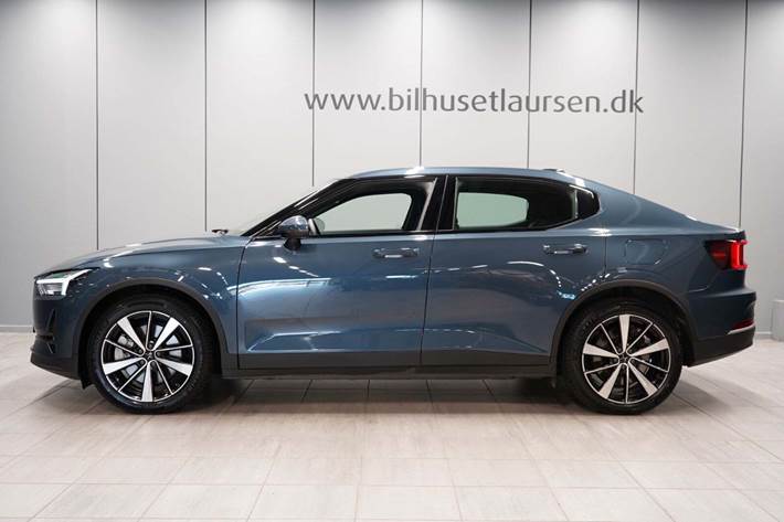 Blå Polestar 2 fra 2022