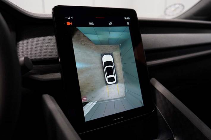 Blå Polestar 2 fra 2022