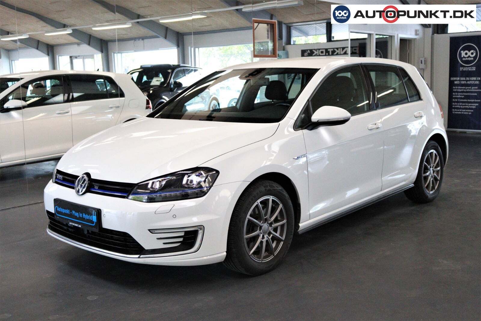 Sort VW Golf VII fra 2015