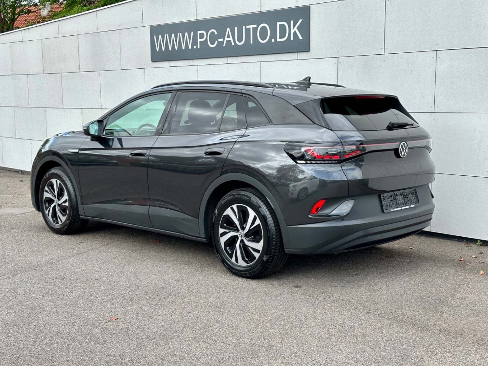 Grå VW ID.4 fra 2021