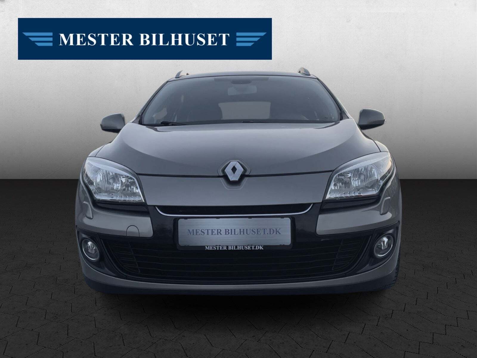 Grå Renault Megane III fra 2014