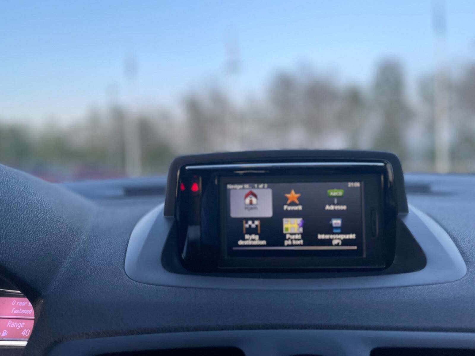 Grå Renault Megane III fra 2014