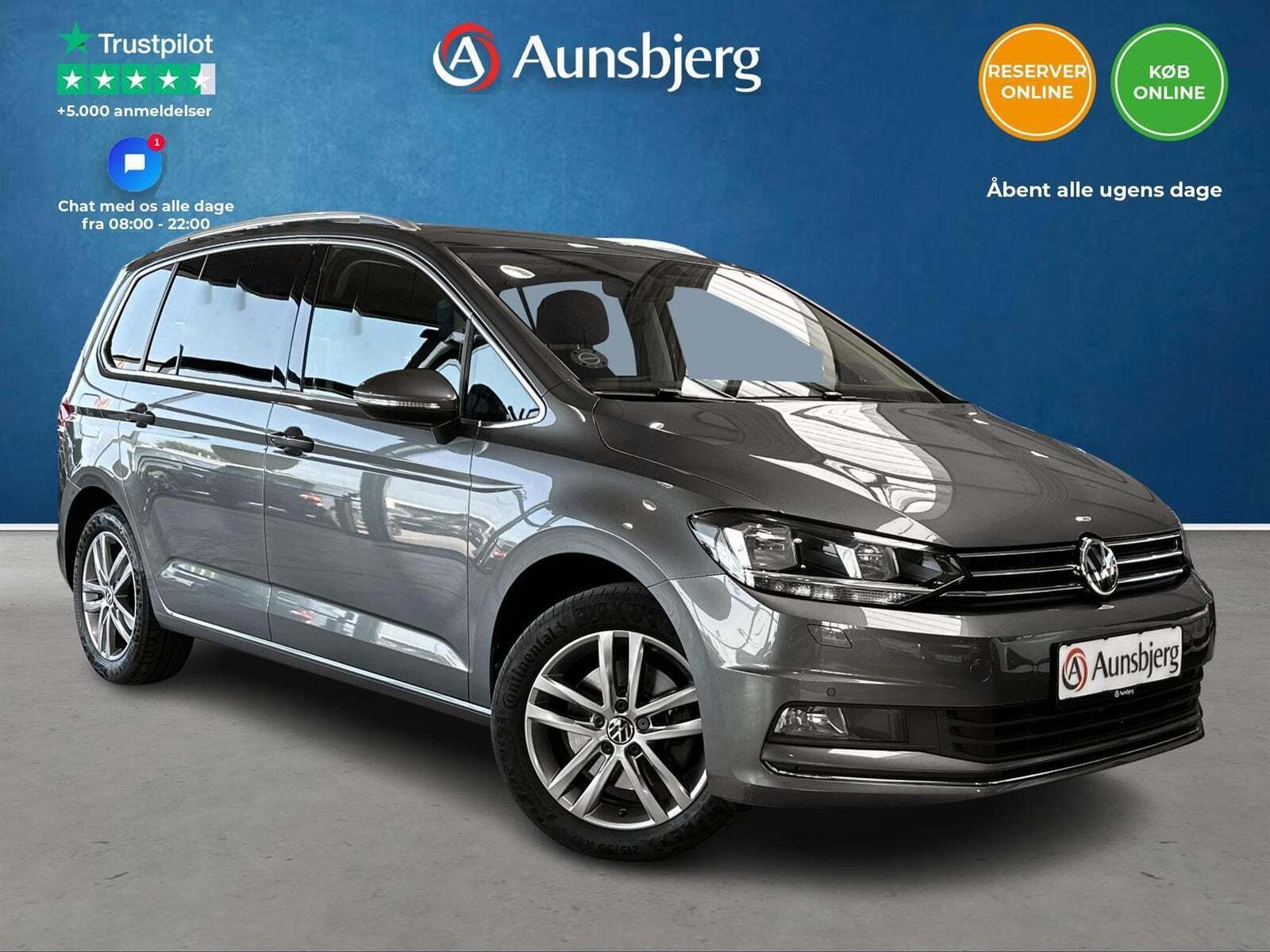 Grå VW Touran fra 2020