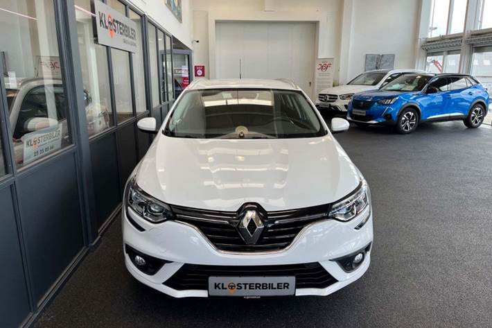 Hvid Renault Megane IV fra 2018