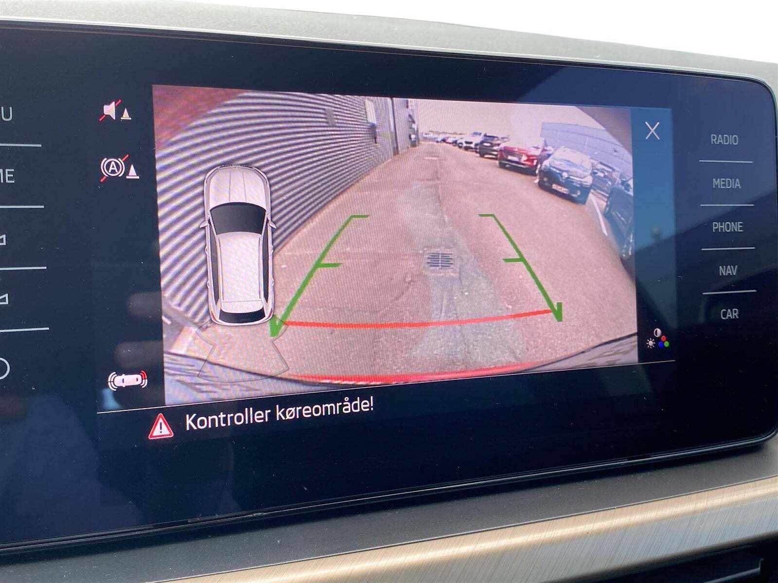 Grå Skoda Kamiq fra 2021