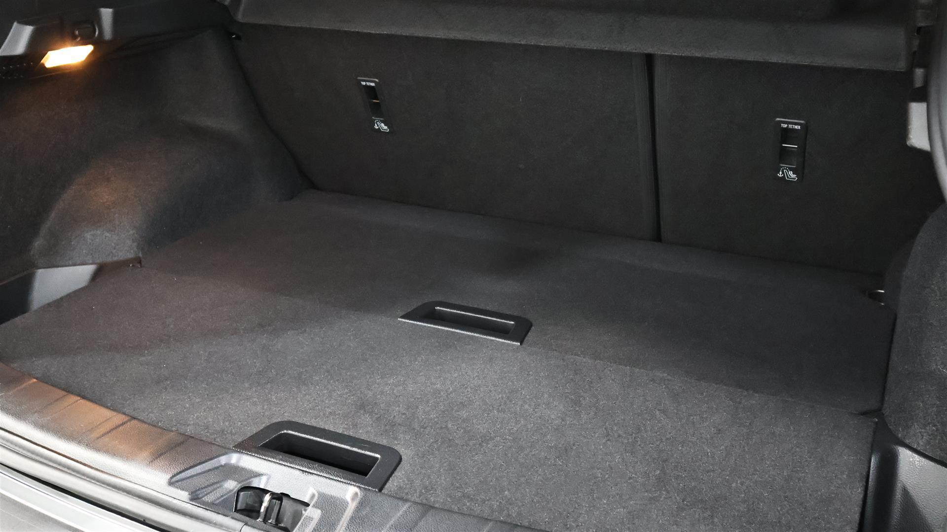 Grå Nissan Qashqai fra 2018