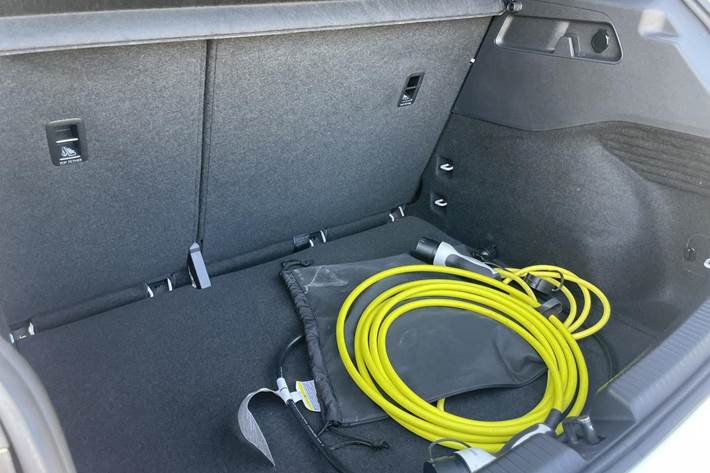 Hvid Cupra Born fra 2022