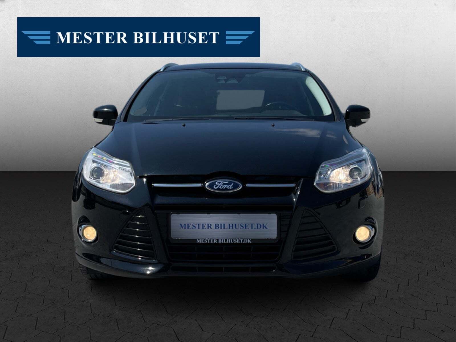 Grå Ford Focus fra 2011