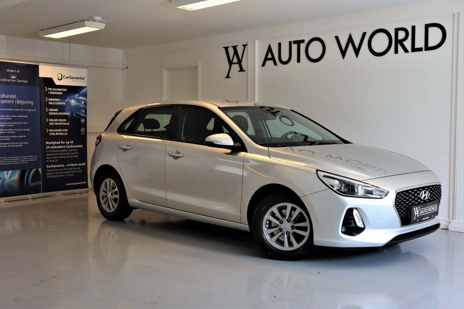 Grå Hyundai i30 fra 2018