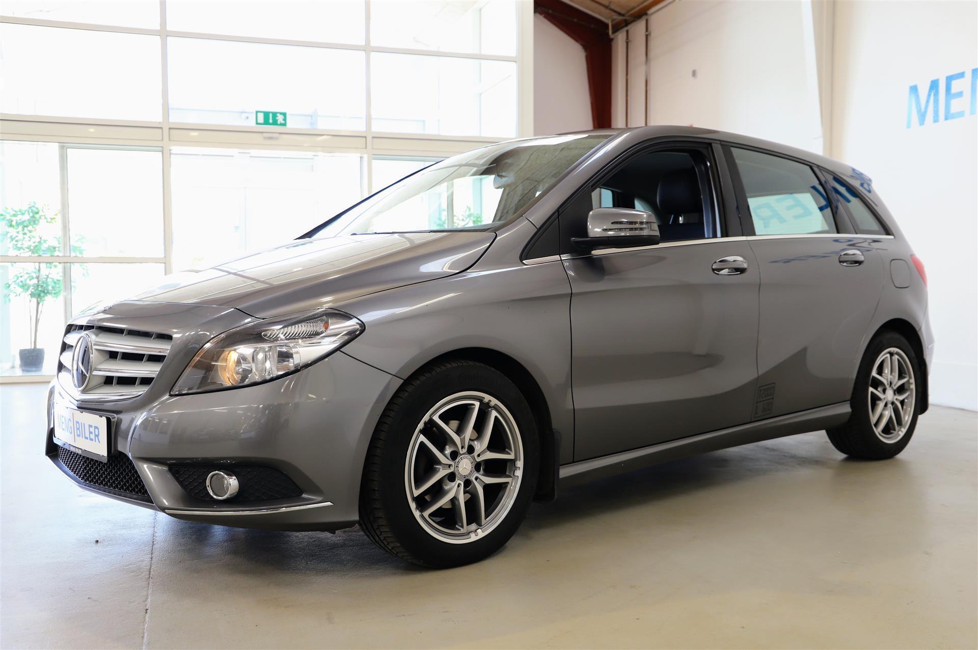 Grå Mercedes B180 d fra 2013