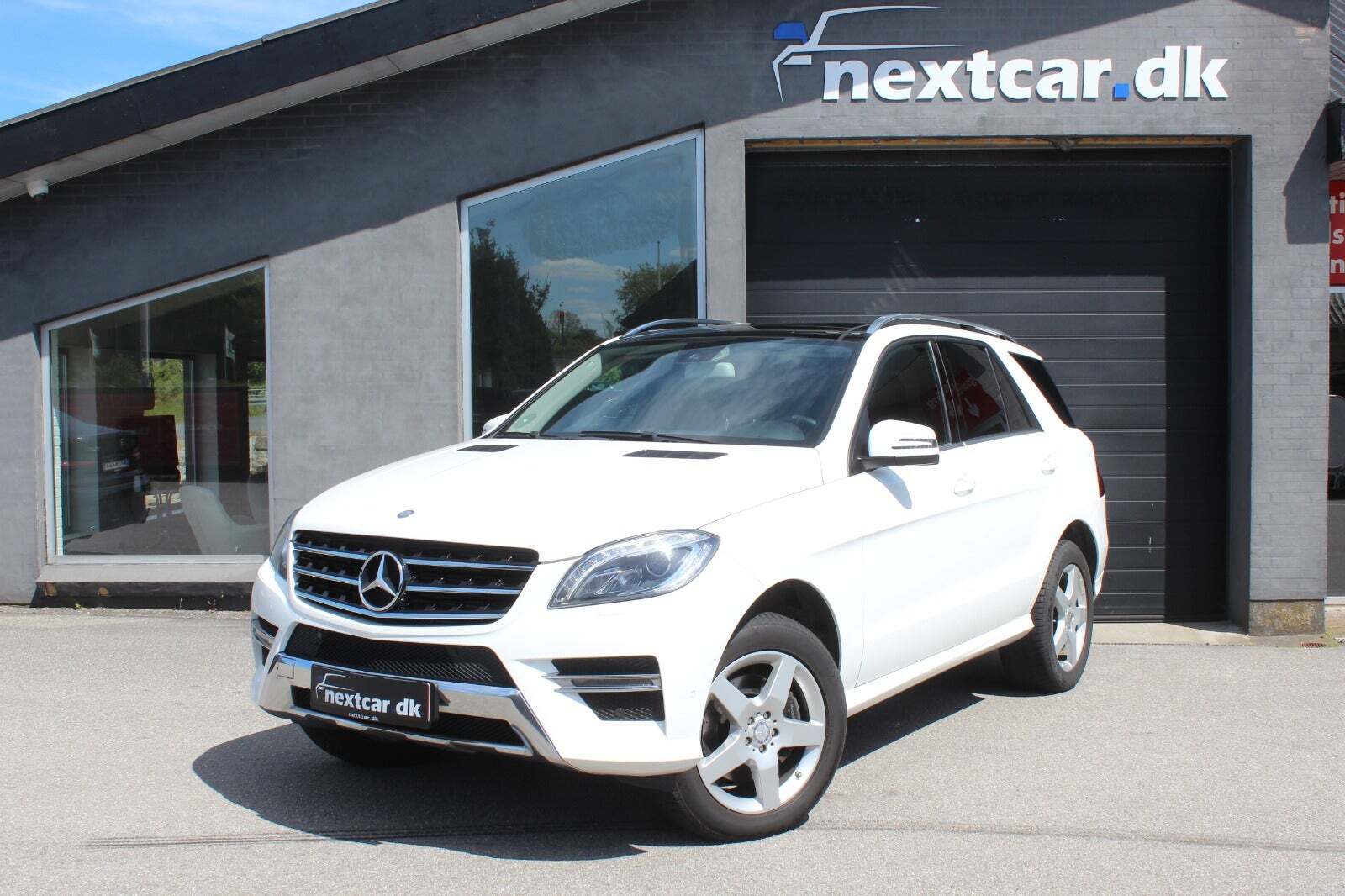 Hvid Mercedes ML350 fra 2015