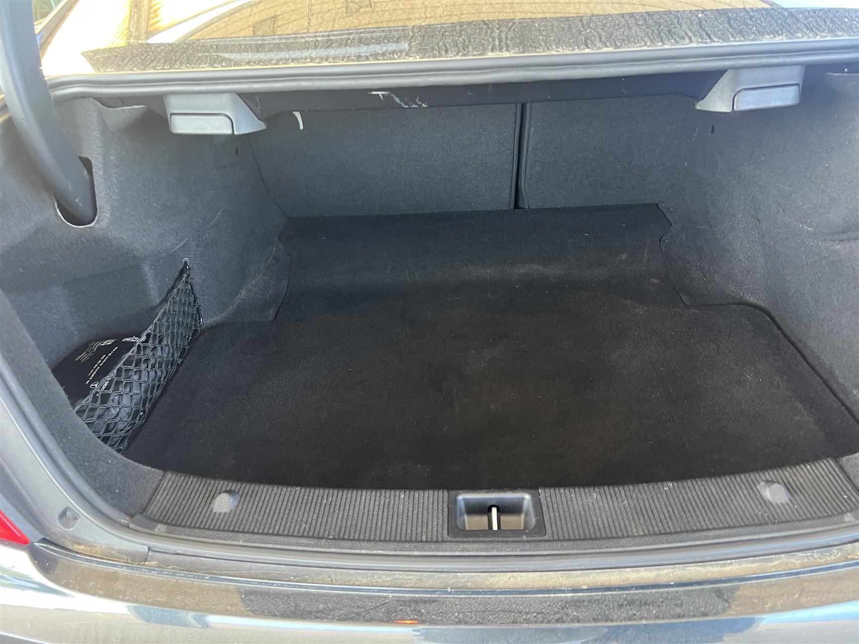 Sort Mercedes C220 d fra 2011