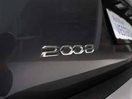 Peugeot 2008 1,2 PureTech Allure Pack 100HK 5d