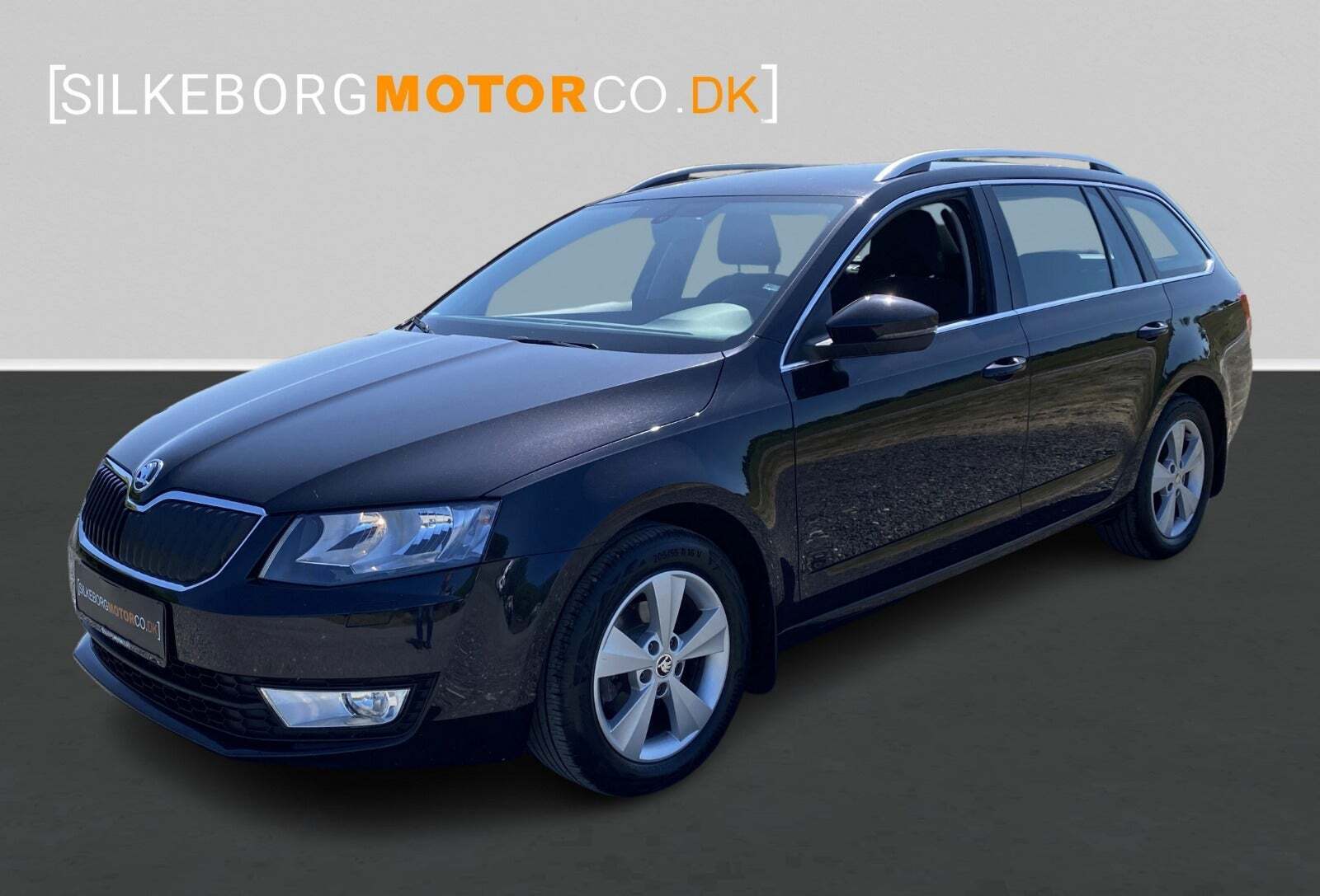 Grå Skoda Octavia fra 2014