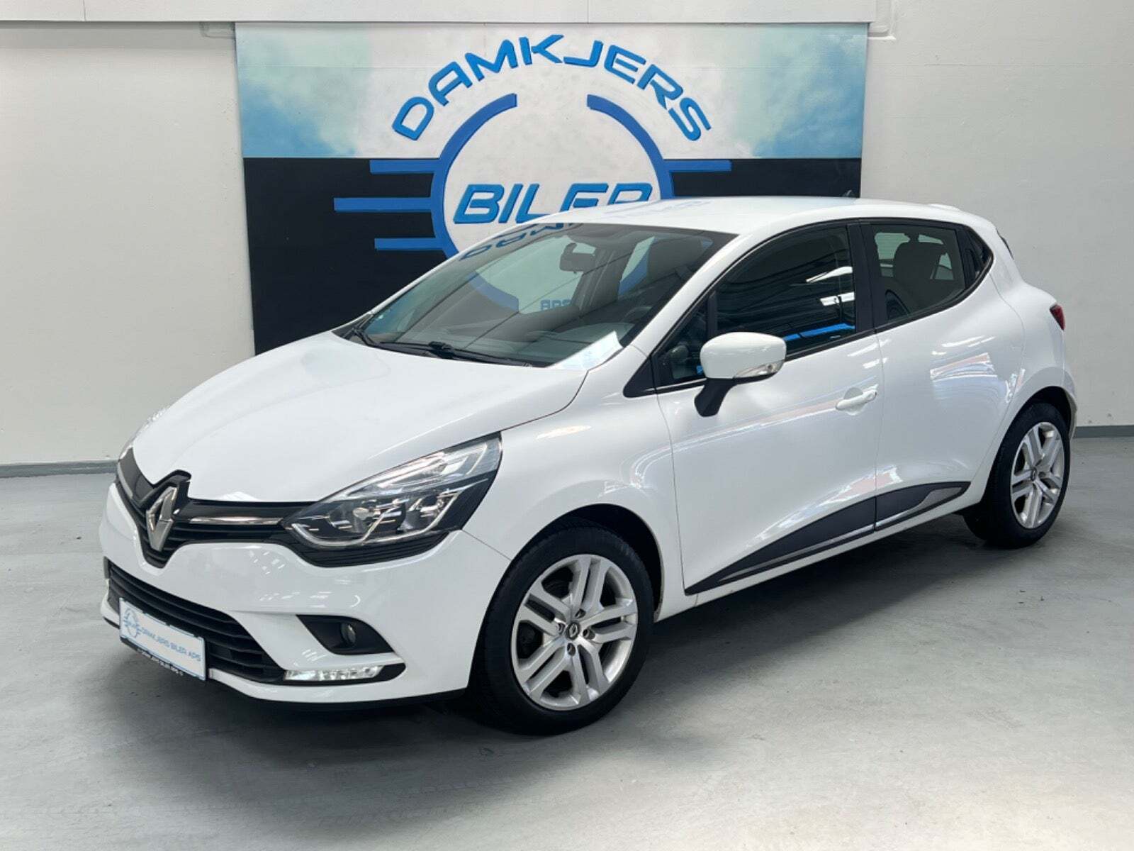 Hvid Renault Clio IV fra 2017