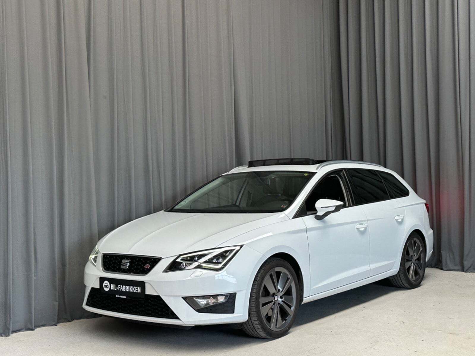 Hvid Seat Leon fra 2015