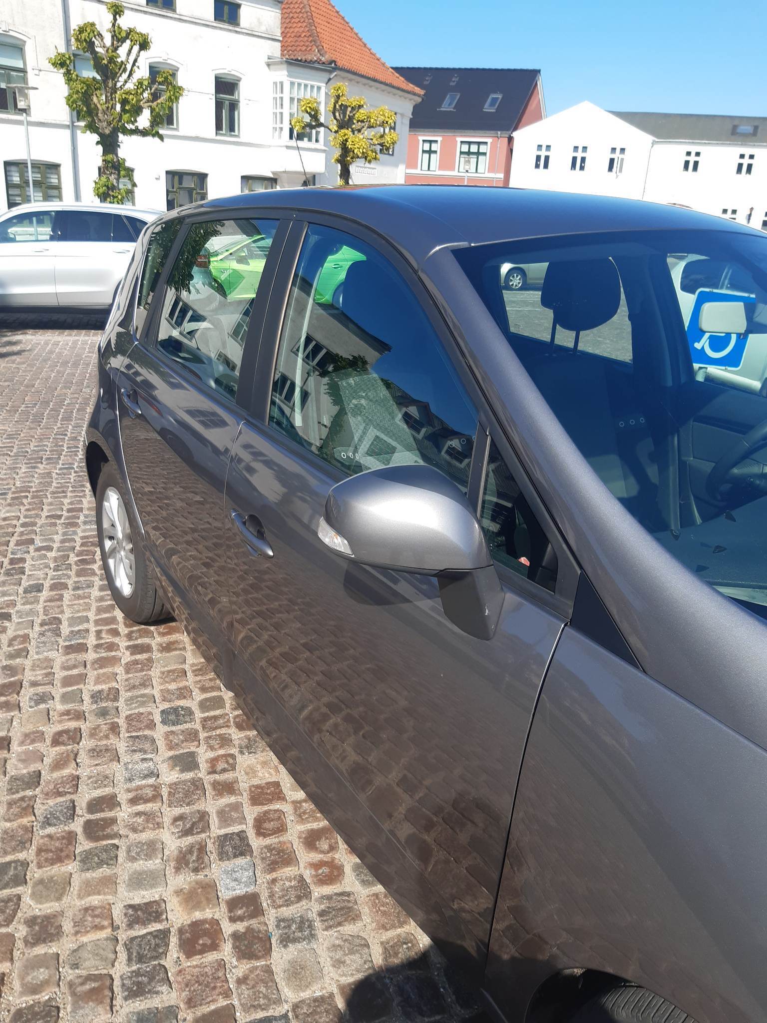 Renault Scenic III 1,5 DCI 95