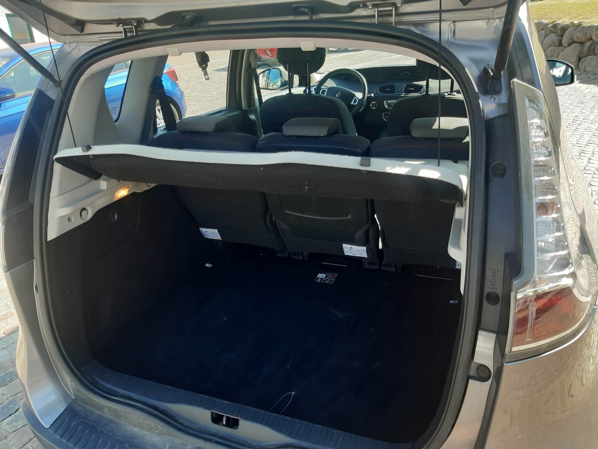 Renault Scenic III 1,5 DCI 95