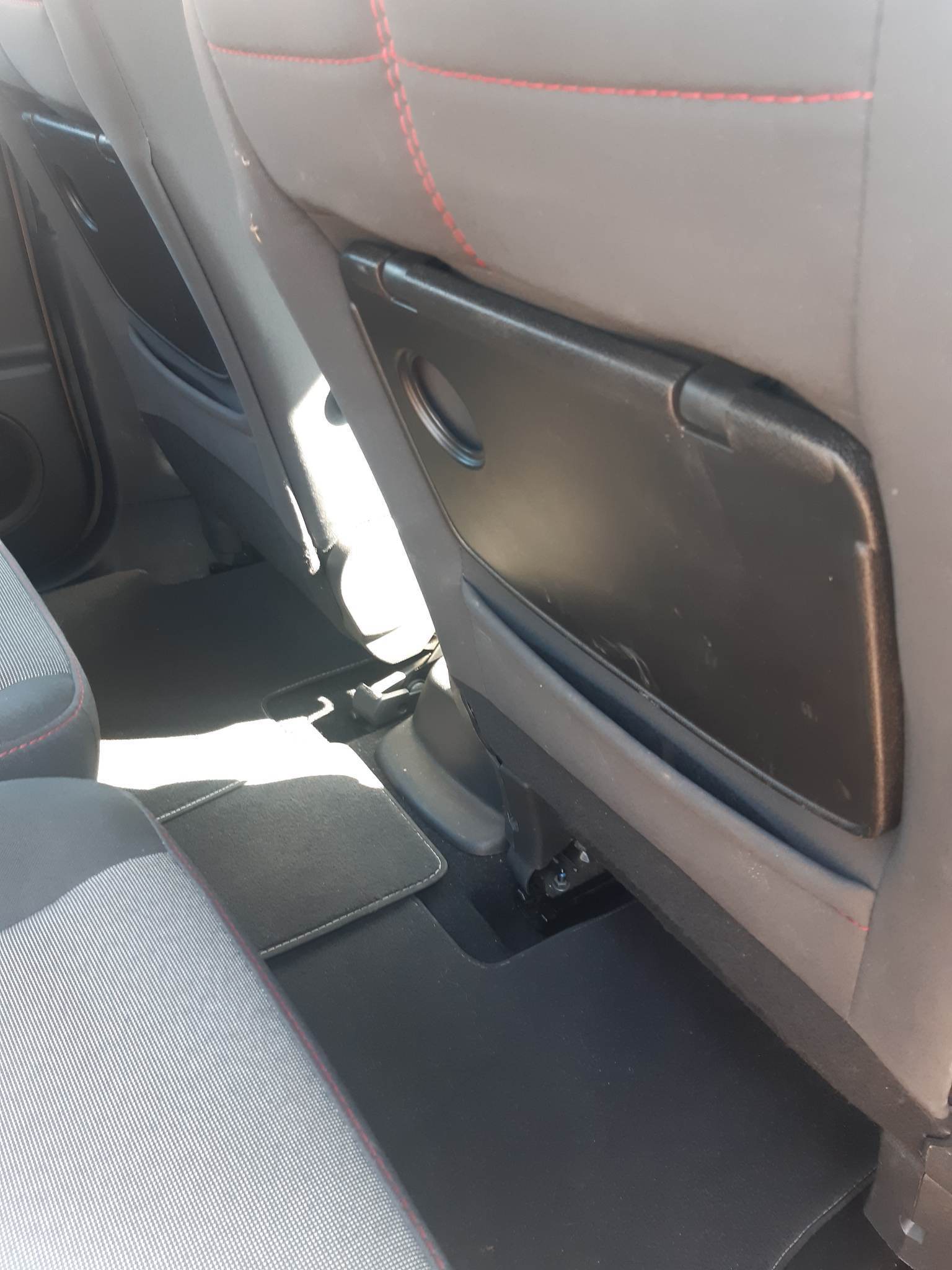 Grå Renault Scenic III fra 2012