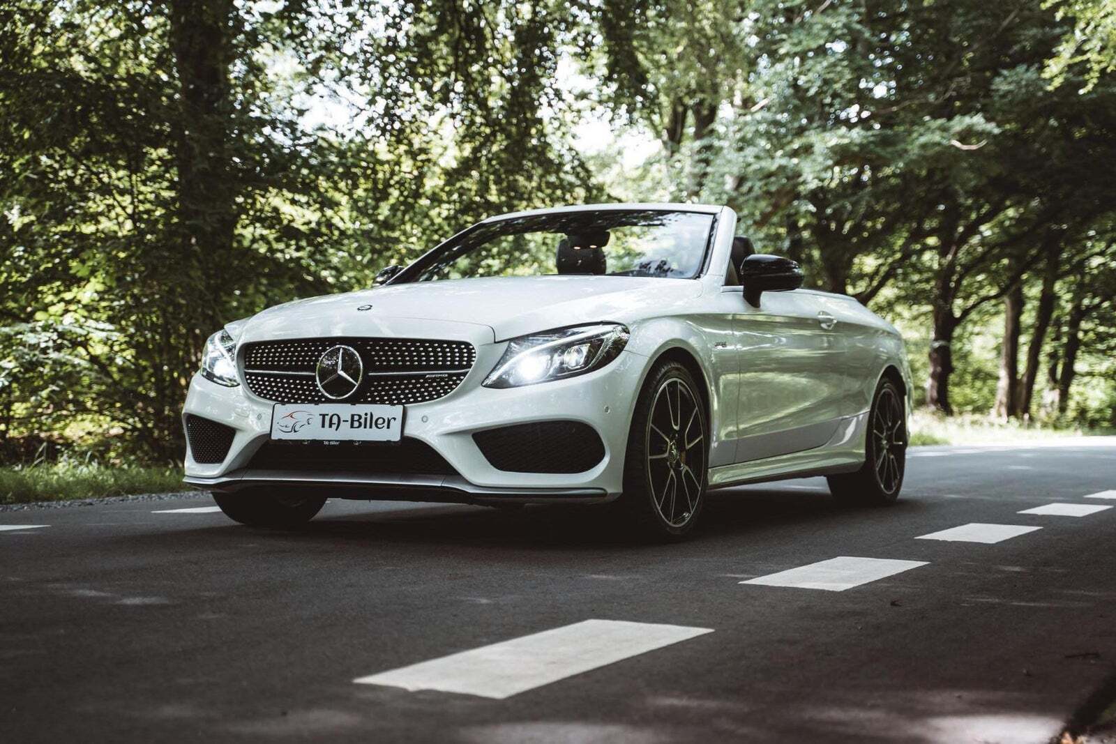 Hvid Mercedes C43 fra 2017