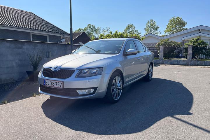 Sølv Skoda Octavia fra 2016