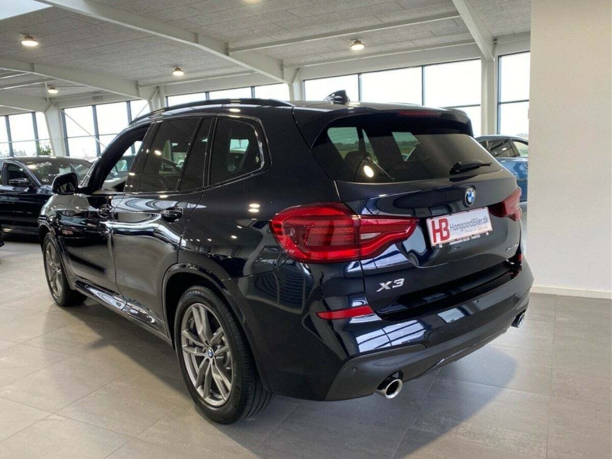 Sort BMW X3 fra 2019