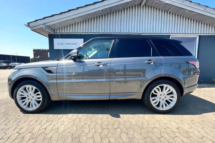 Grå Land Rover Range Rover sport fra 2015