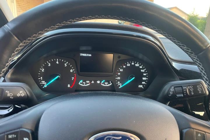 Grå Ford Fiesta fra 2017