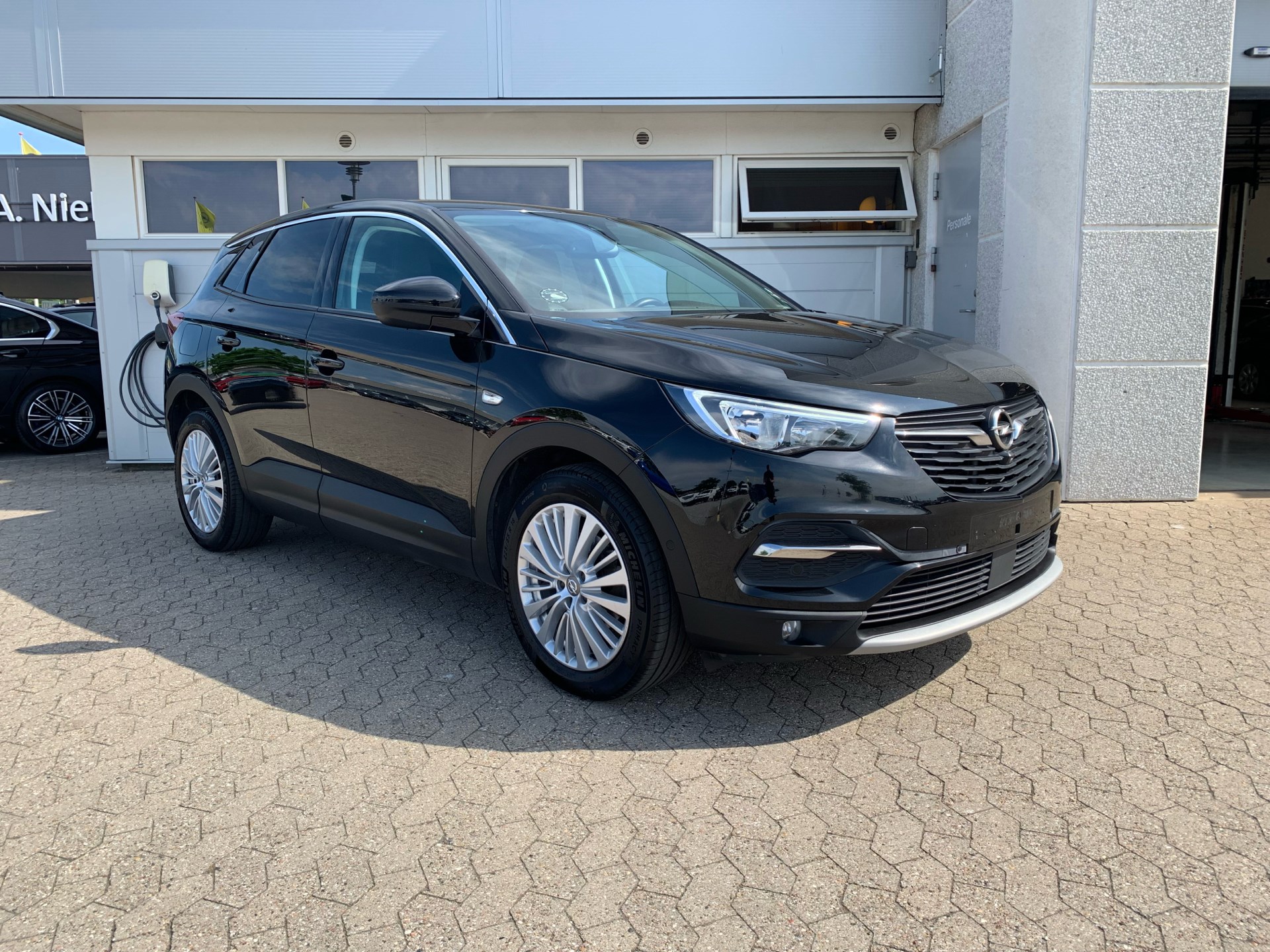 Guide til Opel Grandland X 1.2 DI Turbo Dynamic (Årgang 10/2017 - 11/2017)