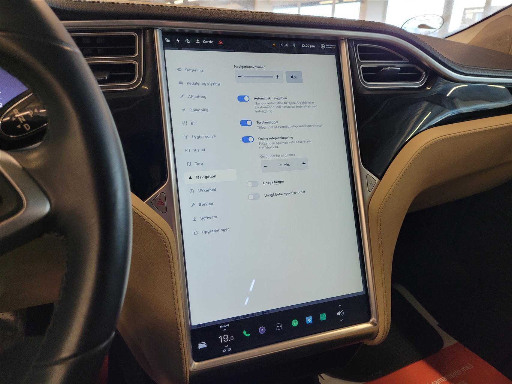 Blå Tesla Model S fra 2013