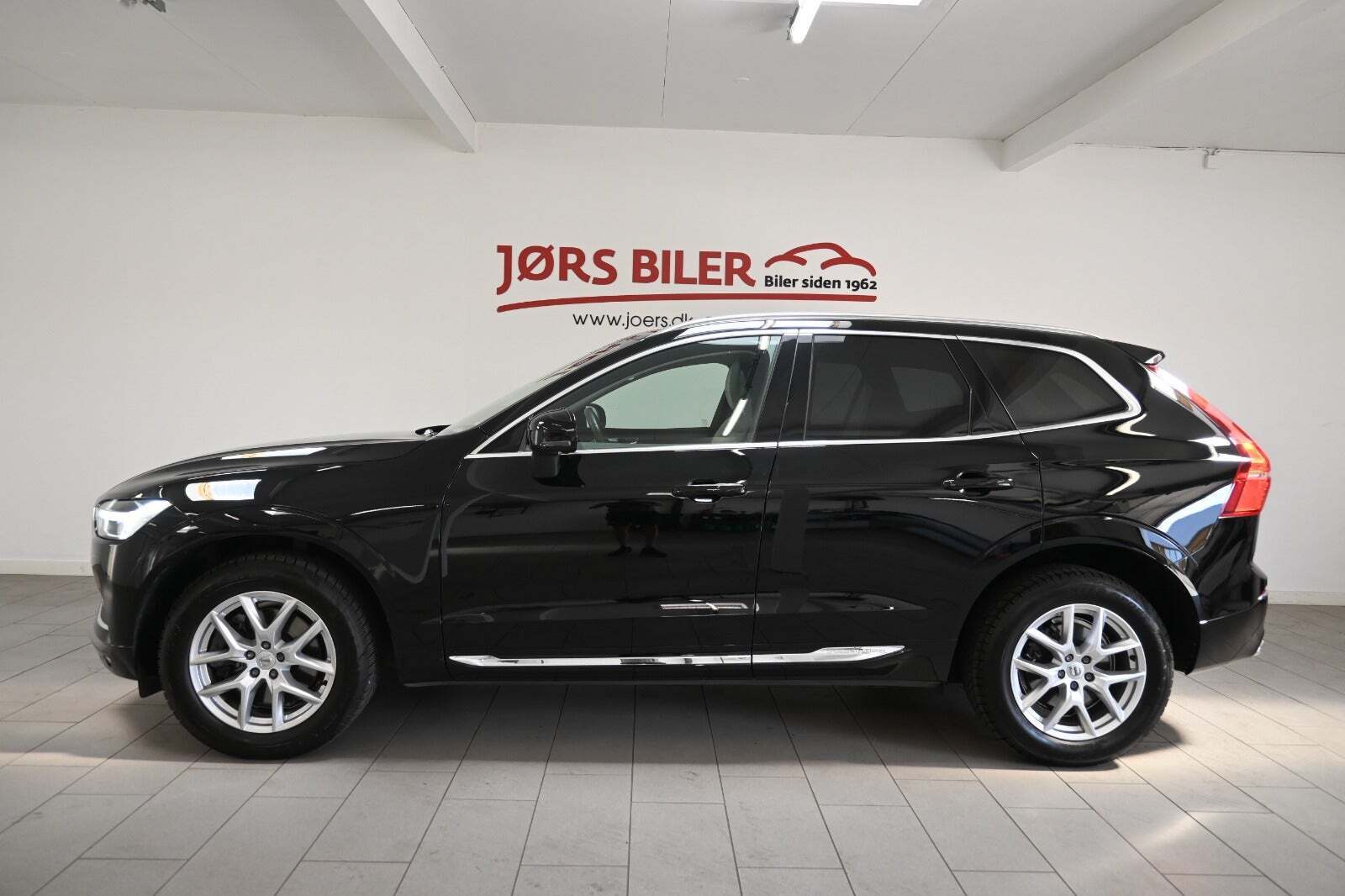 Sort Volvo XC60 fra 2018