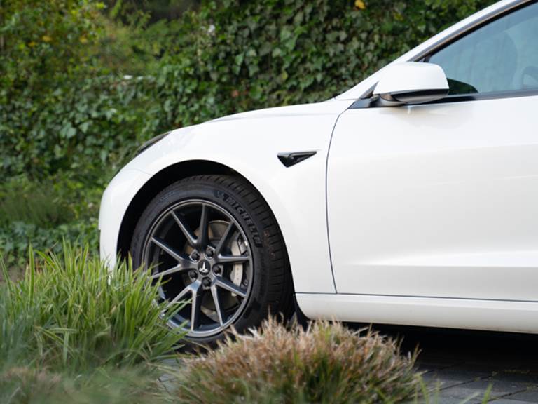 Tesla Model 3 Long Range