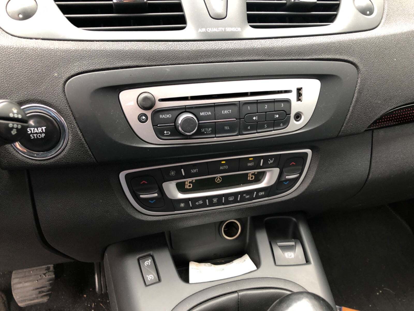 Hvid Renault Grand Scenic III fra 2012