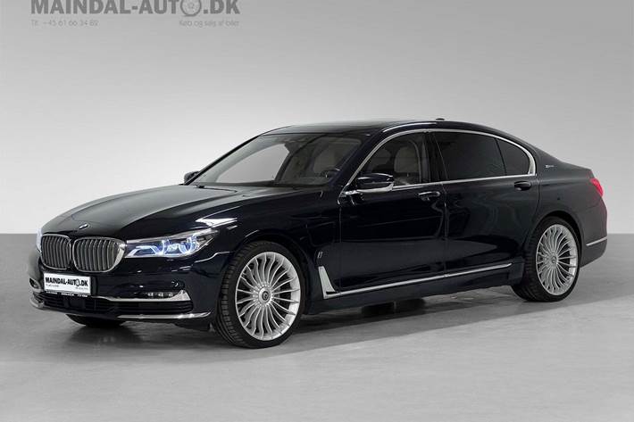 Beige BMW 740Le fra 2018