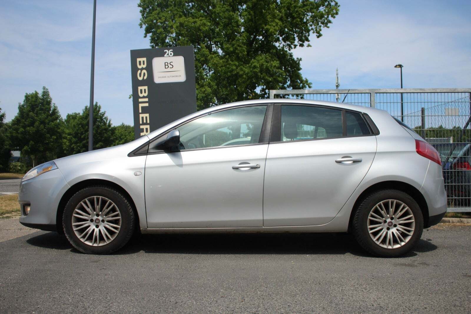 Grå Fiat Bravo fra 2008