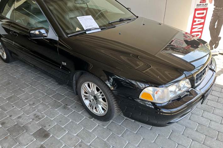 Sort Volvo C70 fra 2004