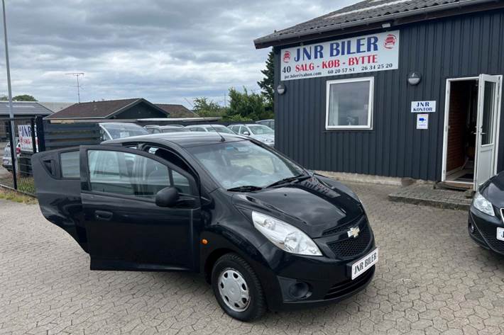 undefined Chevrolet Spark fra 2012 set udefra