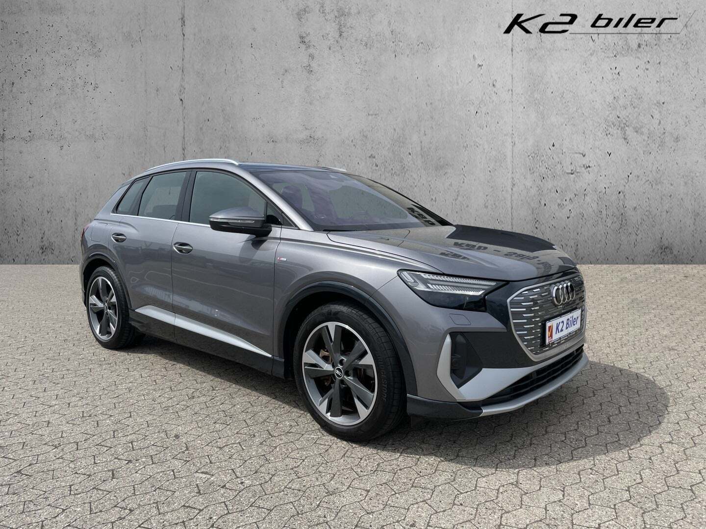 Grå Audi Q4 e-tron fra 2022