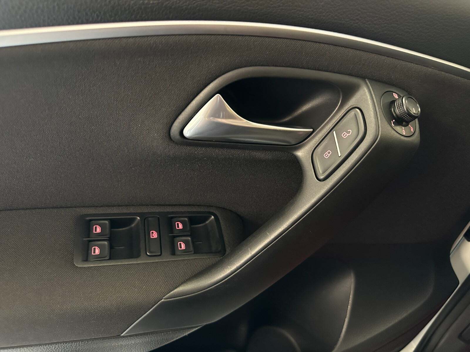 Hvid VW Polo fra 2017