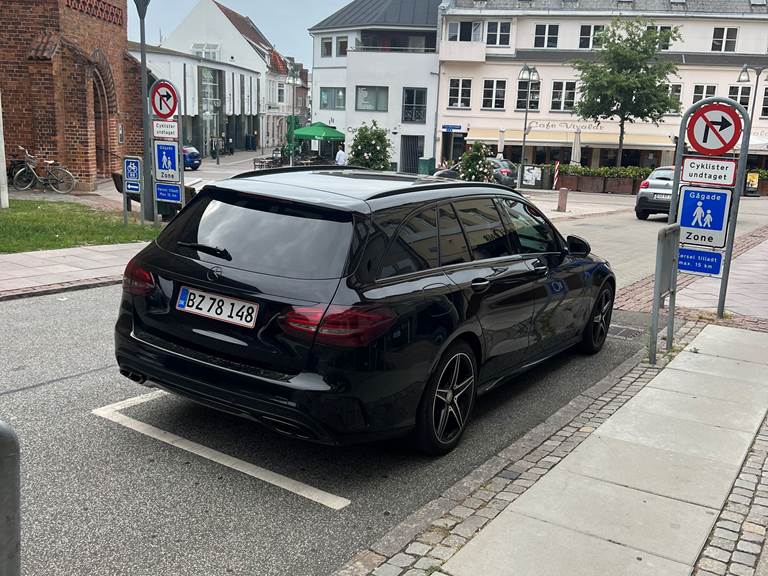 Mercedes 220 D Amg Line, Night Edition