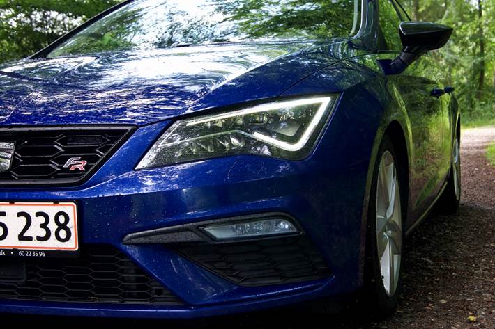 Blå Seat Leon fra 2017