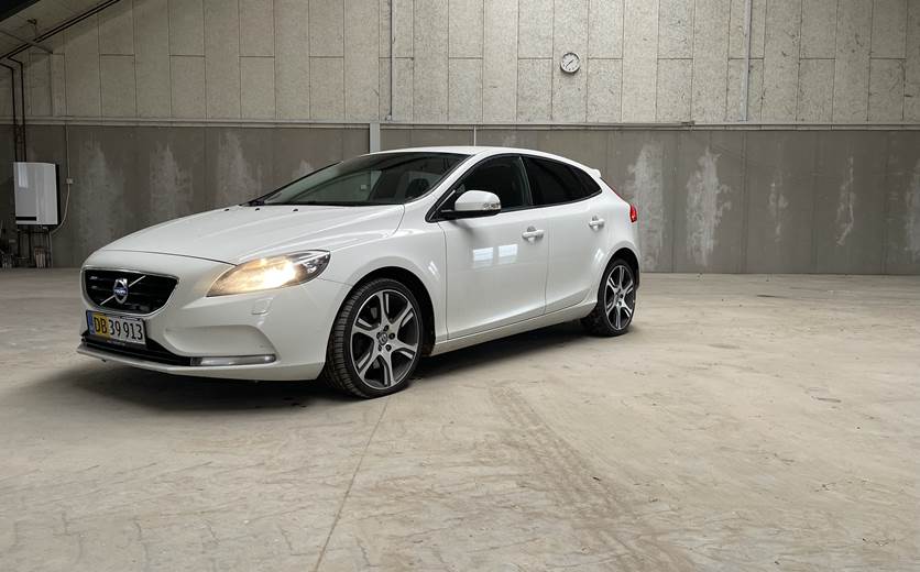 Volvo V40 2,0 D4