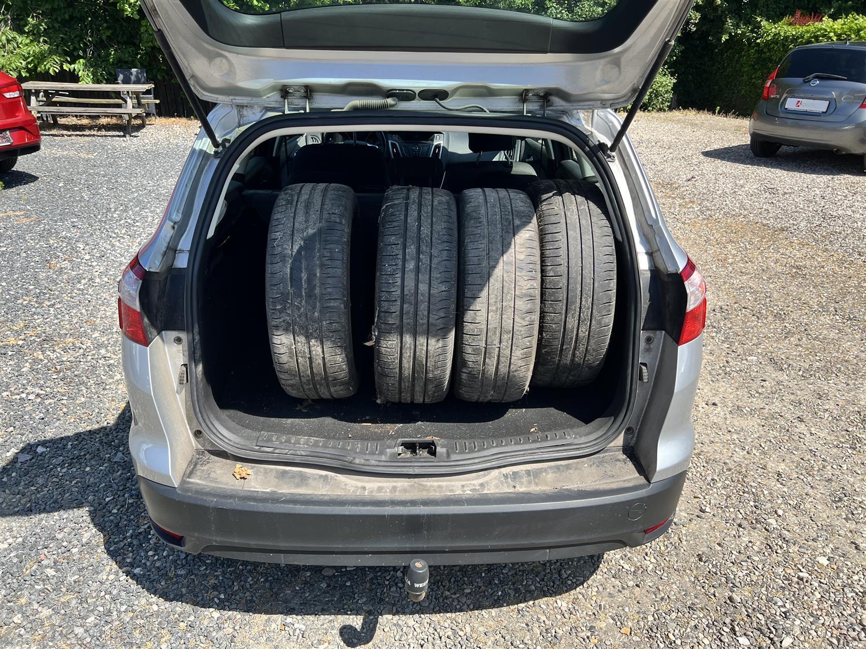 Sølv Ford Focus fra 2013