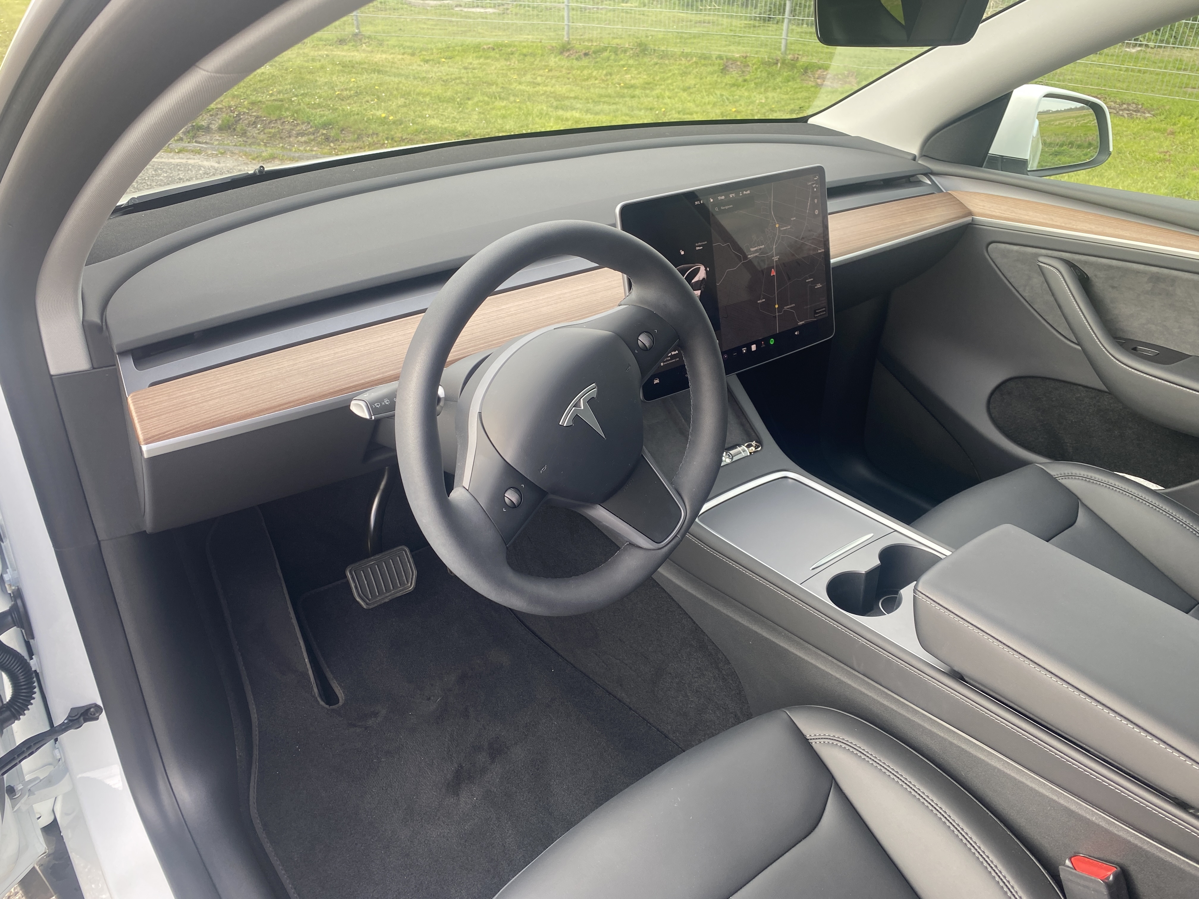 Tesla Model Y Long Range, Dual Motor AWD