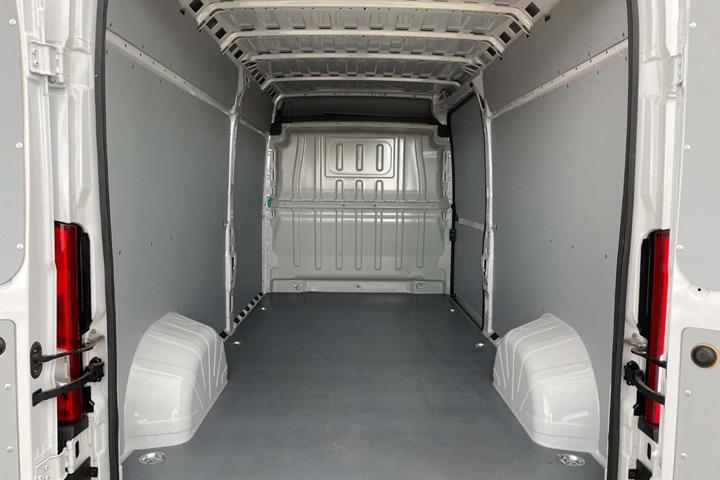 undefined Peugeot Boxer 335 fra 2023