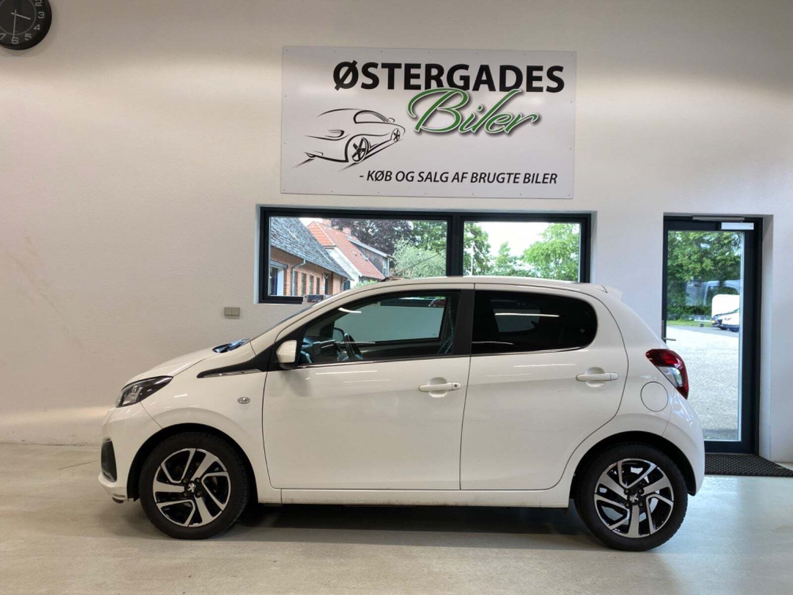 Hvid Peugeot 108 fra 2016