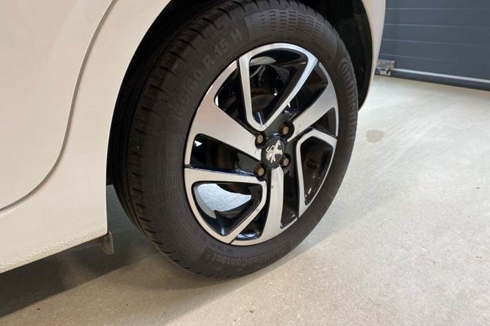 Hvid Peugeot 108 fra 2016